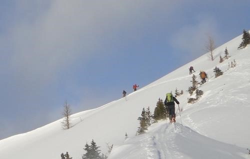 The last few steps to the col