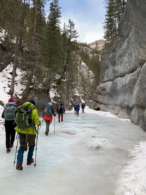 Ice walk on Grotto canyon