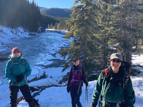 Icy river - glad that the trail was in sun (photo Cristina)