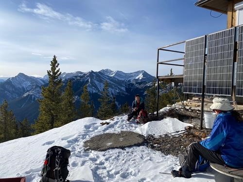 Sheltered and warm lunch spot