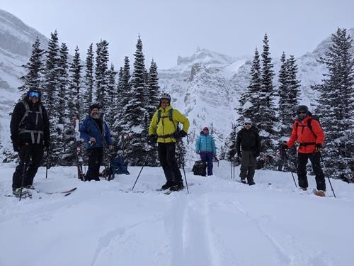 The group after the first run. {1872 pa ho},{374 g st},{2049 r au},{1886 j ea},{1885 go gi},{2147 gar mar}
