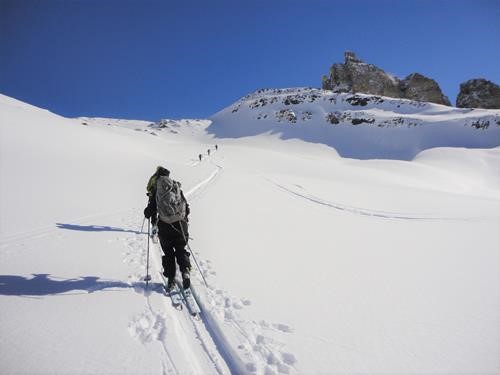 Ramblers skin up towards Dolomite Pass