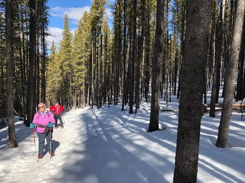 Darlene and Karen hiking up Prairie Link trail