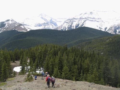 Dropping down the saddle to start the loop