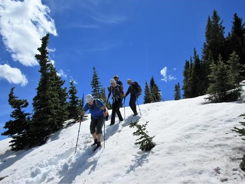 Snow patches on the lower section of the descent ridge