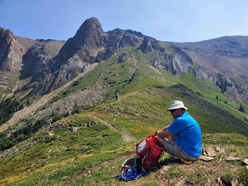 Rest stop on descent - looking east towards the "gates".