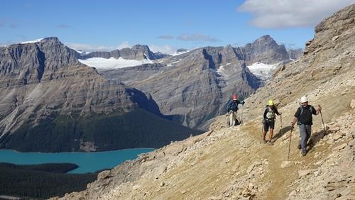 Ascent above spur