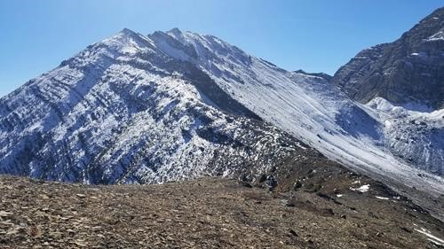 Looking back towards the high point of the ridge.