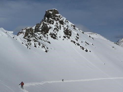 Pumpkin Traverse: Crux traverse from Wolverine Valley towards the SE side of Unity Peak. Stable avi conditions required. 