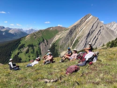 Siesta time at the col