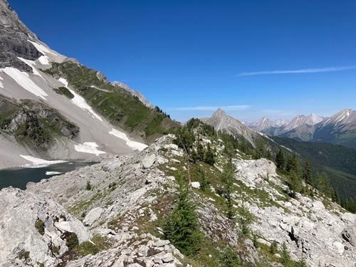 The ridge above black prince lakes