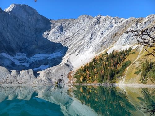 Mirror like Frozen lake