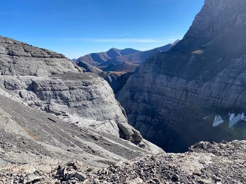 Canyon between Windtower and Lougheed; Collembola and Allan behind