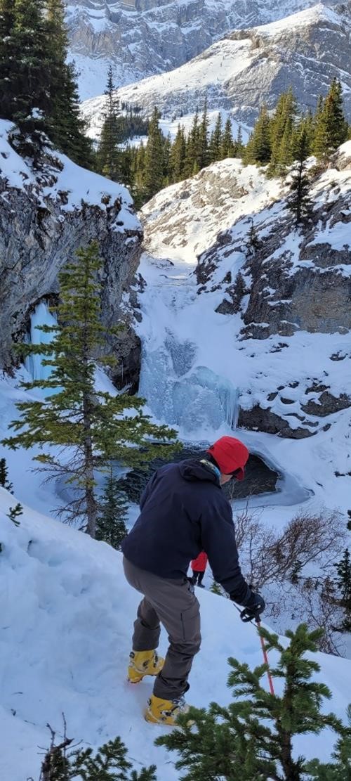 Descending to Edworthy Falls
