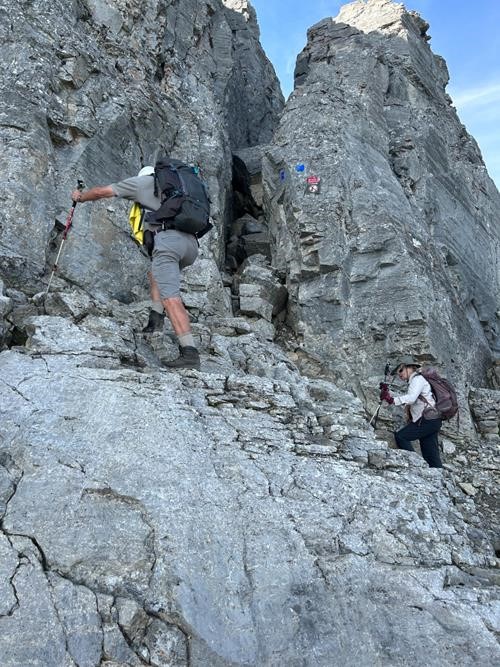 This is COOL!!! Technical Chimney on upper Ravens End. Not more than TL4, as agreed by 2 coordinators.