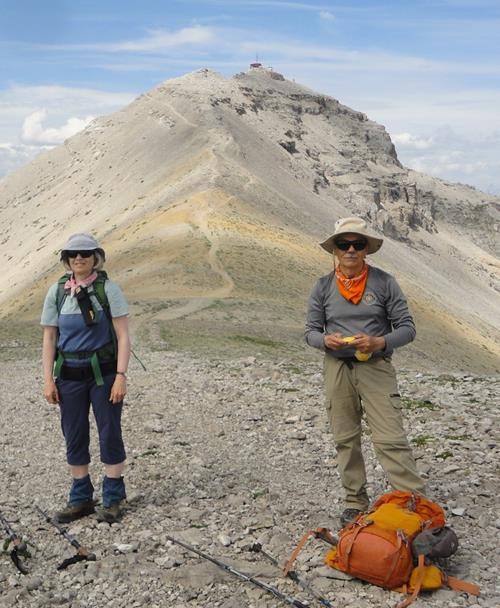 {1566 ja ca} and {1900 le gee} pose enroute to Moose Mtn