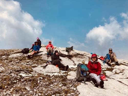 Another tough Rambler day, enjoying a leisurely lunch in the sunshine with 360 views