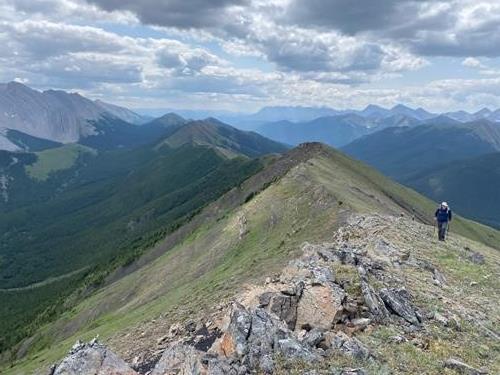 Nearing the north end of the ridge for a well-deserved lunch