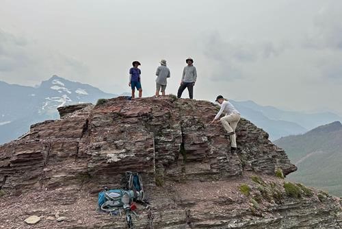 Stop at "Instagram Point" near the summit of the Alderson-Carthew trail