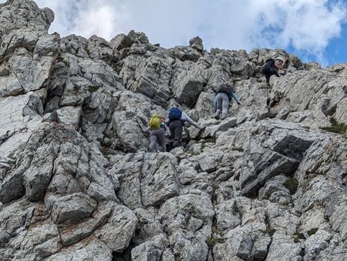 On the ascent ridge