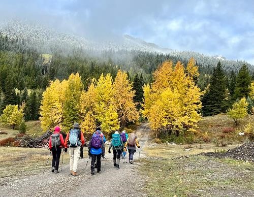 No snow at the start of the hike