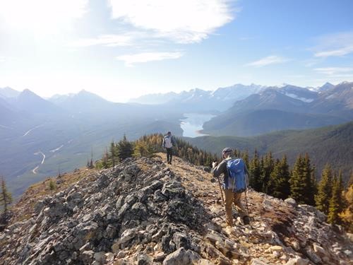 Looking south along the ridge from the south end of Mt Lawson