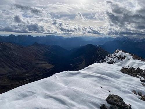 So many mountains 