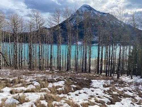 The lake was nicely coloured all day despite cloud cover 