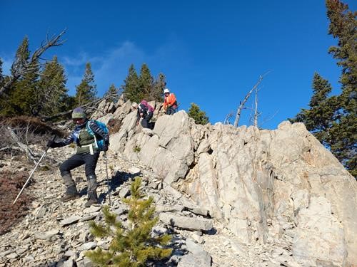 A rocky section on the ridge west of Fir creek 