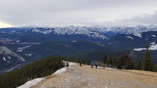 Ascending the ridge with 70 km/hr winds from the west