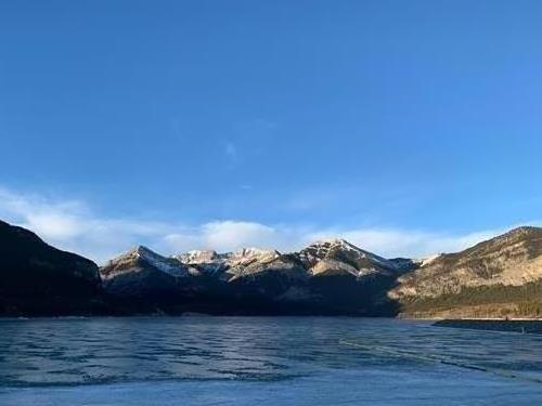 Semi-frozen Barrier Lake in the morning