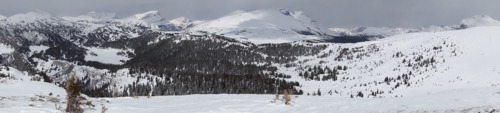 Panoramic view of 2 lakes, Standish, G Divide and north Quartz slope
