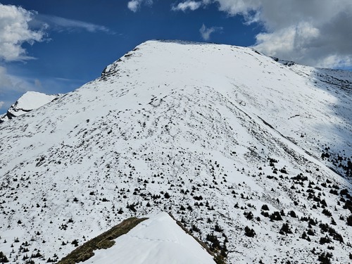 A snowy North Kent from our lunch spot