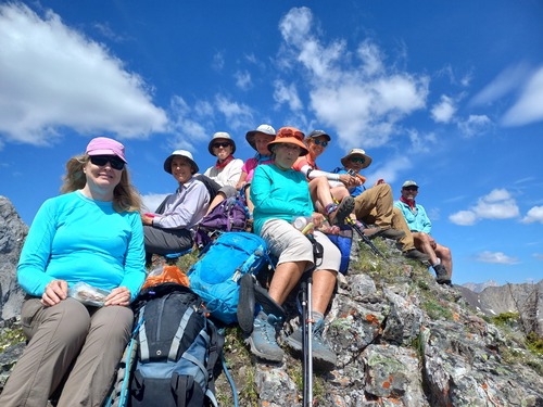 SRO on the tiny summit 