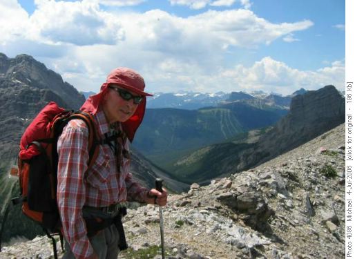Wally, the octogenarian summits once again