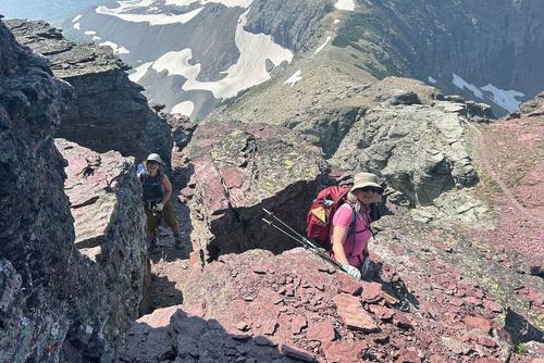 Scrambling up to Mt Oberlin from the Clements/Oberlin saddle 