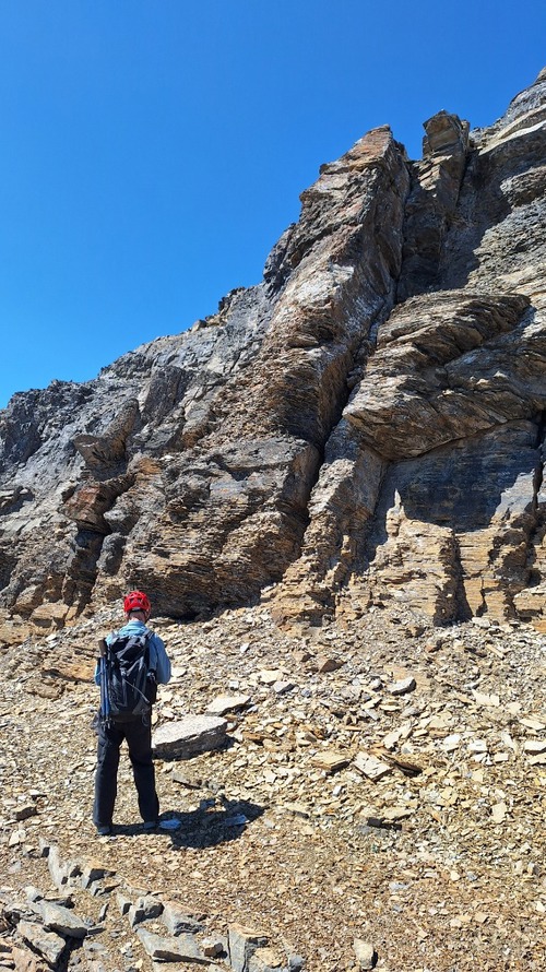 Looking for the best route through the crux.