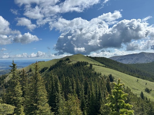 Lovely ridge walk to third peak