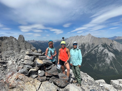 Girls on the south summit Girls on the south summit