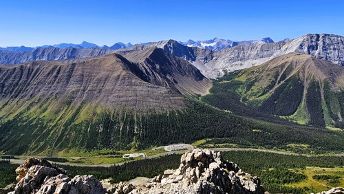 Looking West towards Highwood and Grizzly Ridges