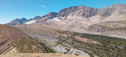 Limestone Ridges enroute to Limestone Lakes, BC