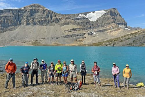 Dave, Clifton, Arnold, Uli, Cathy J, Teresa, Susan, Gary, Kate, Krystyna , Cordula, Cathy R at Caldron Lake (Mistaya mtn in bkg)