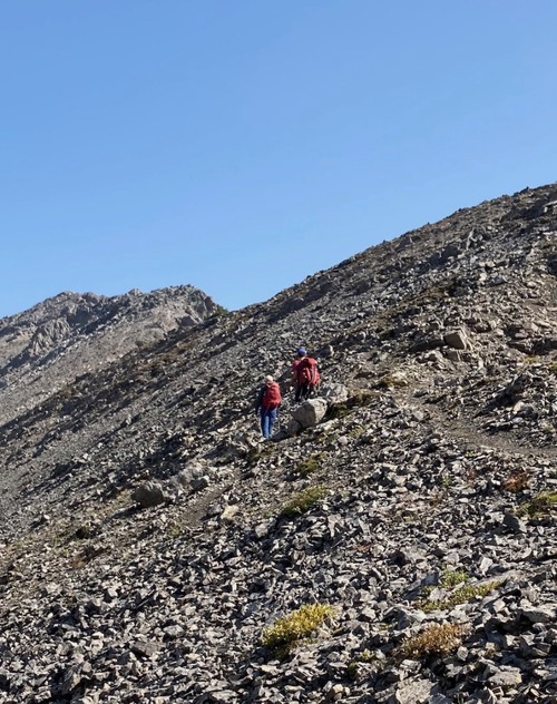 The trail up the rocks was clear most of the way and was marked by small cairns where it became indistinct.