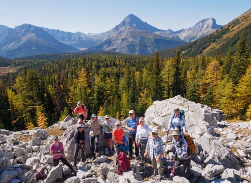 The second wave of Ramblers ready to move on, after a long break shared with John's group. 
