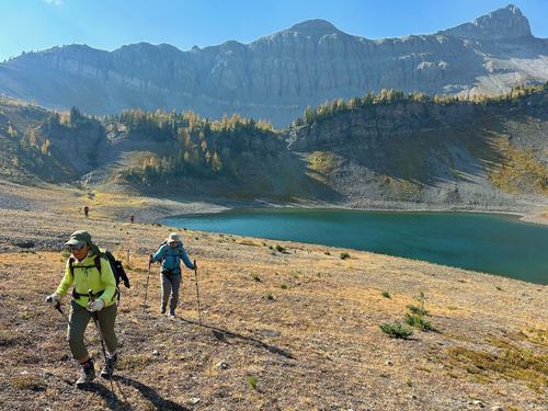 Climbing back to Smuts Pass from the lower Birdwood Lake