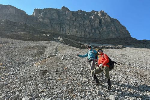 At the bottom of the sketchy scree on the alternate return route from Smutwood Pk