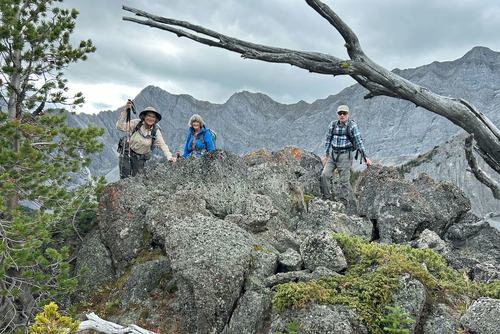 The final summit, the eastern outlier of the ridge north of Running Rain Lake