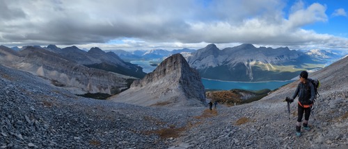 Susan with Read's Ridge and Spray lakes in the background