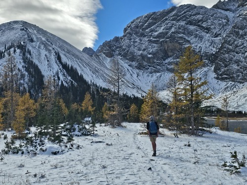 Around Lake Rae with the overlook to the left
