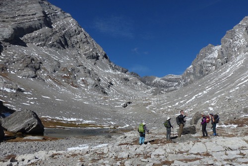Visiting the other cirque 